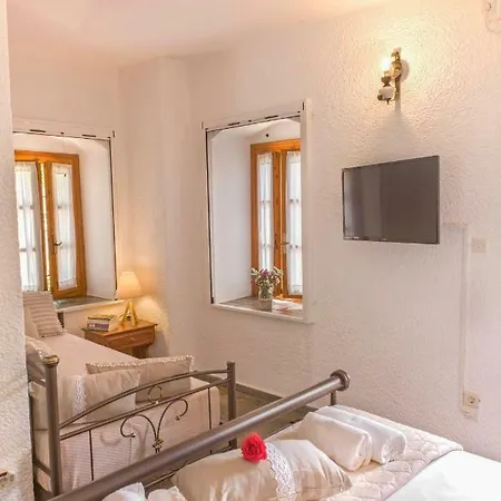 Kastania * Kastanéa