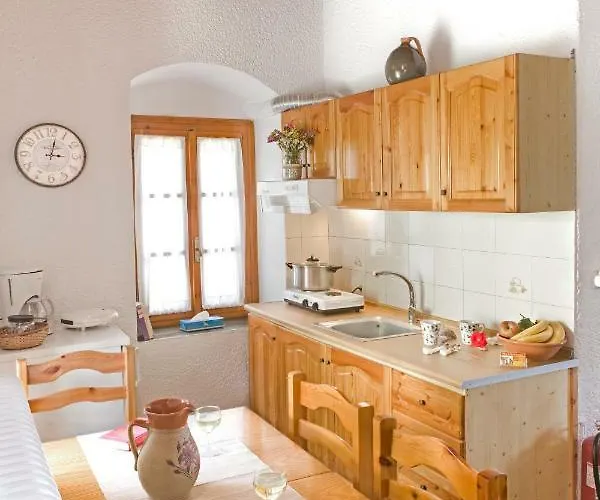 Апартаменты Kastania *